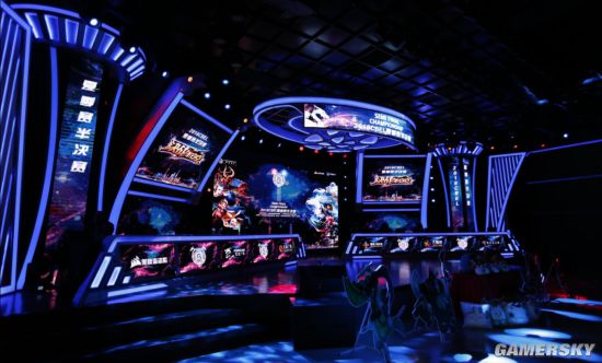 米兰还在默 米兰还在默